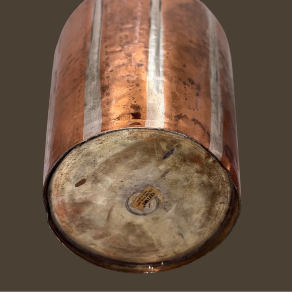 Vintage Maccanah Brass Works 14.5" Hammered Copper Urn / Mantle Vase / Brass Top - Picture 9 of 12